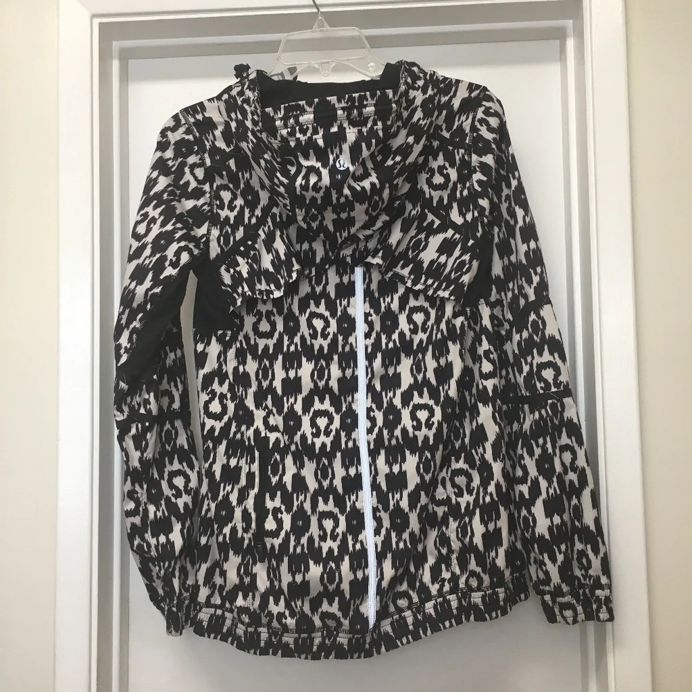 Lululemon Willpower 1/2 Zip Pullover Jacket Sprinkler Ikat EUC - Picture 8 of 12